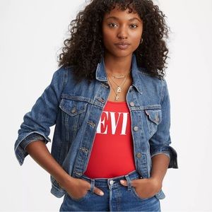 NWT Levi’s Denim Trucker Jacket in Size S